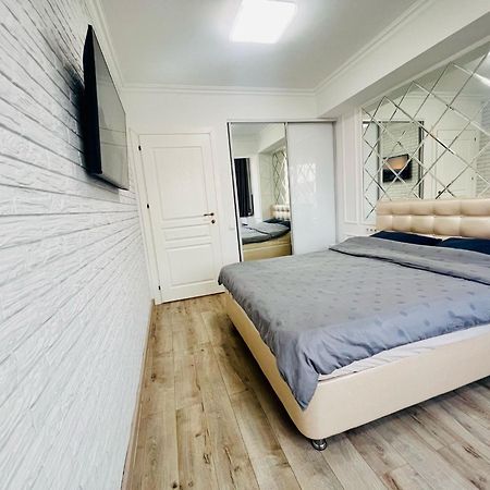 Central Eco View Apartment キシナウ エクステリア 写真