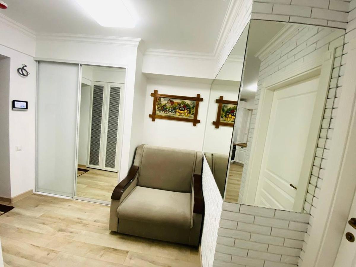 Central Eco View Apartment キシナウ エクステリア 写真