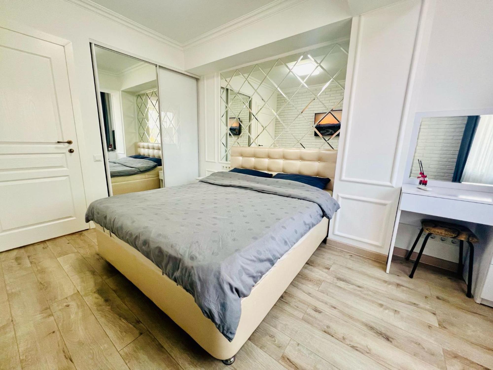 Central Eco View Apartment キシナウ エクステリア 写真