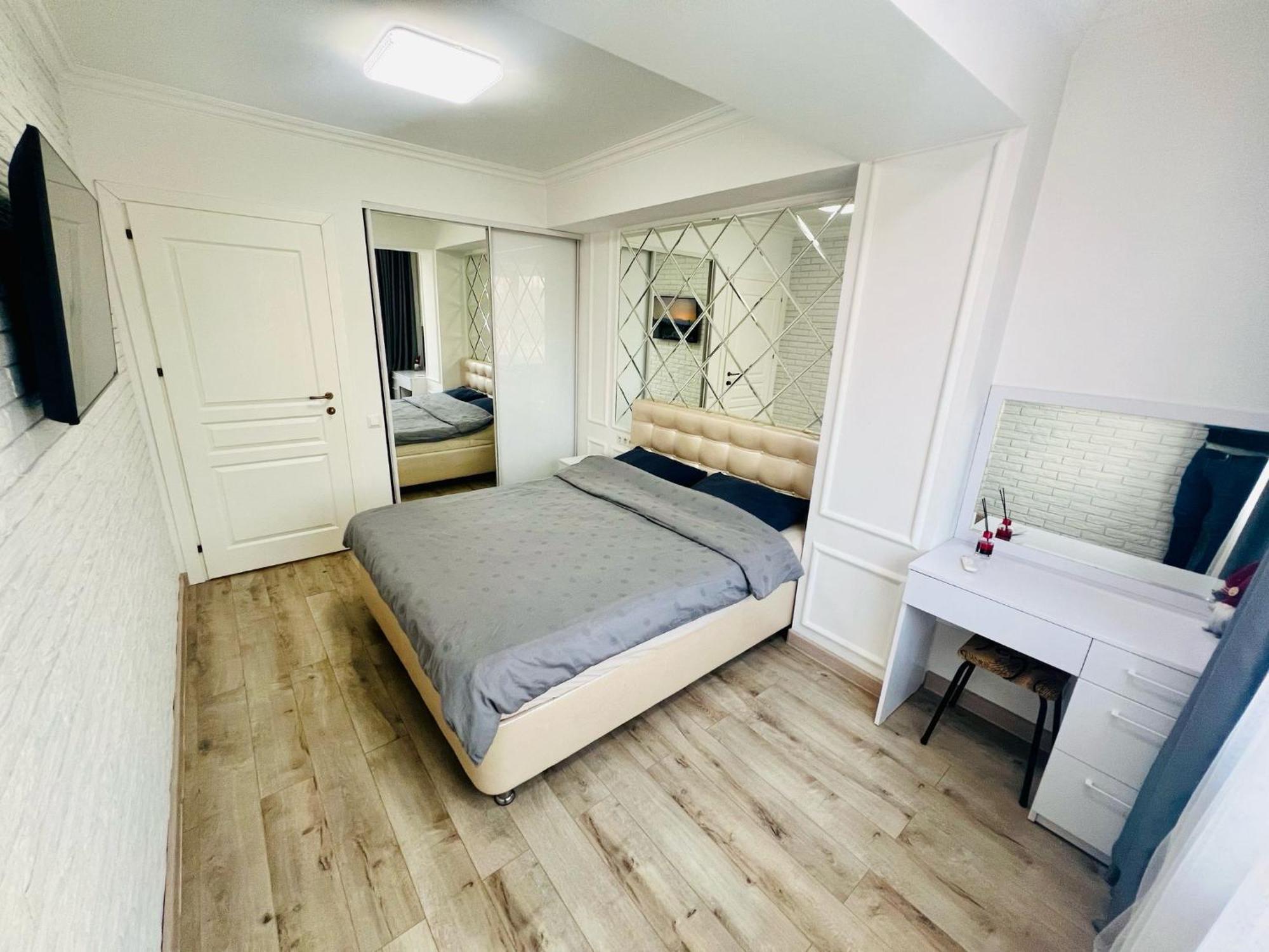 Central Eco View Apartment キシナウ エクステリア 写真